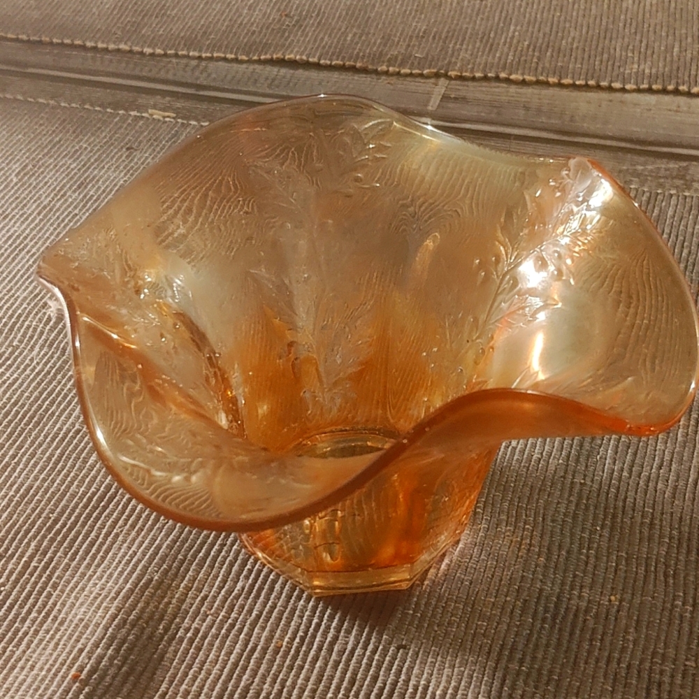 Beautiful Fenton Glass Collection - Picture 7 of 10